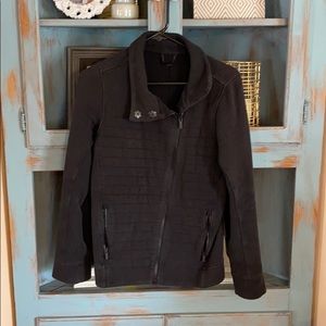 Lululemon black zip up jacket